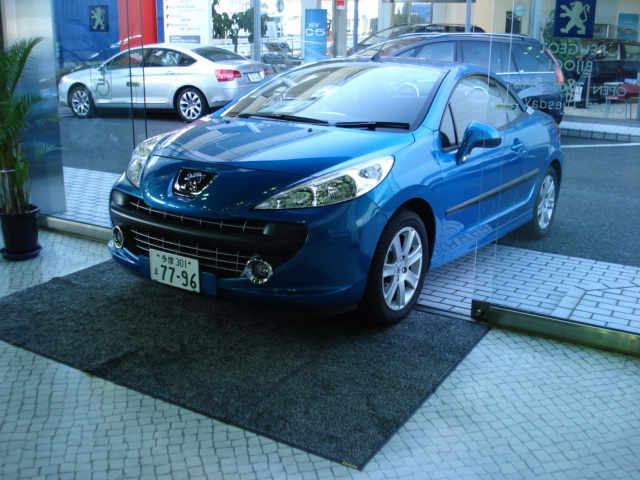 展示車の謎？