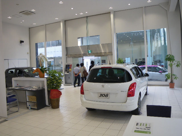 新プジョー美女木その②