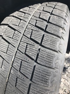 スタッドレス