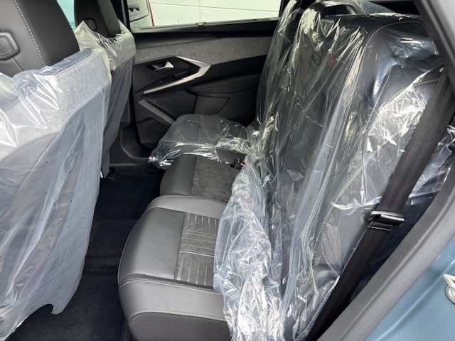 プジョー新型5008 デビューのご案内！